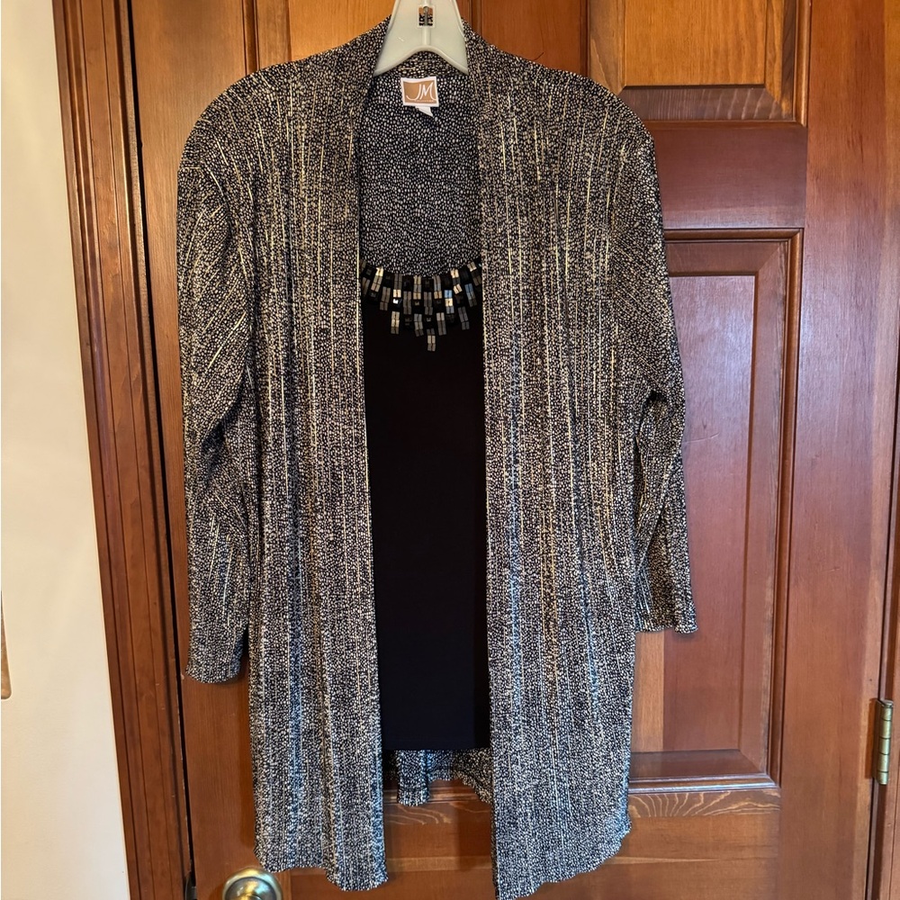 JM Collection Women's Black and Gray cardigan.